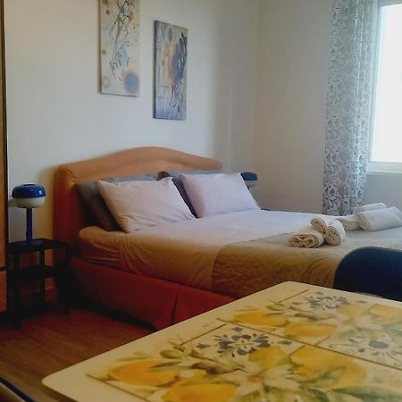 Le Case Di Ale - Holiday Homes Salerno Luaran gambar