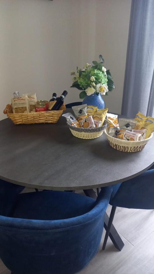Le Case Di Ale - Holiday Homes Salerno Luaran gambar